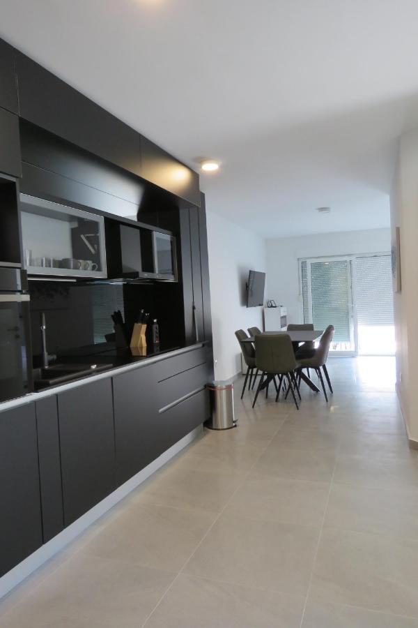 Villa Omazic โตรกีร์ ภายนอก รูปภาพ