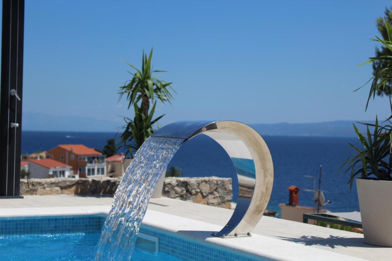 Villa Omazic โตรกีร์ ภายนอก รูปภาพ